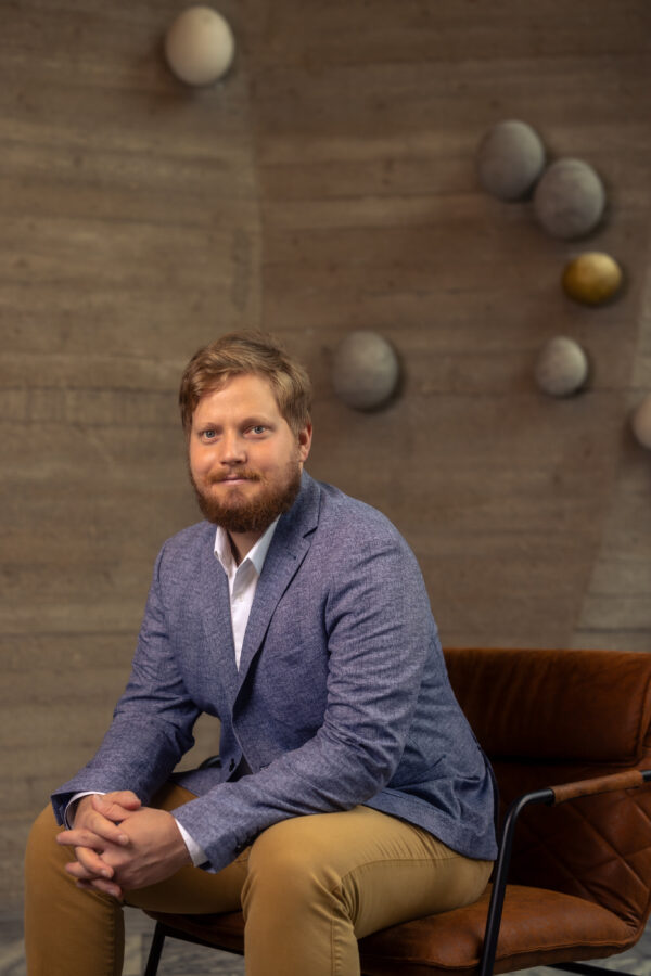 Švarcsystém v marketingu: Pravidla hry pro agentury a freelancery