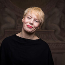 janulikovaportret-768×538